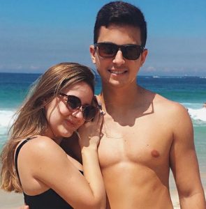 Jessica Isabel Rowling Arantes with her boyfriend (Ronny Dias)