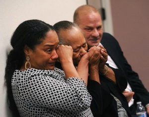 Aaren Simpson's parent during her death