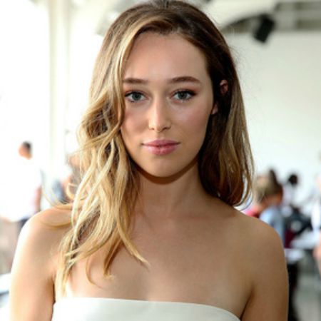 Body alycia debnam-carey Does Alycia