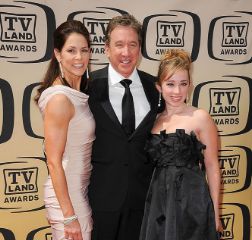 Jane Hajduk with her husband Tim Allen and daughter