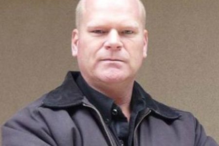 Mike Holmes
