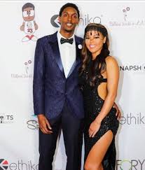Lou Williams with his girlfriend reche