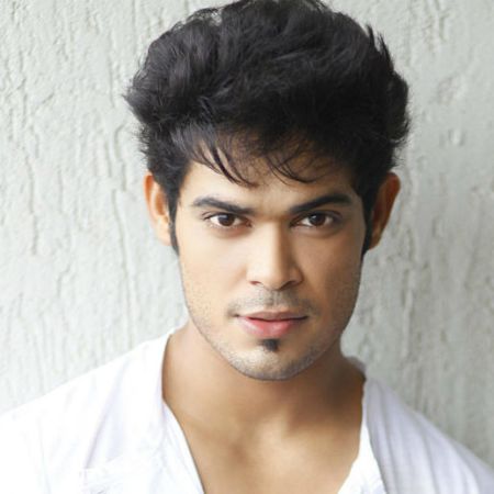 Kunwar Amar Bio, Age, Net Worth 2022, Salary, Girlfriend, Height