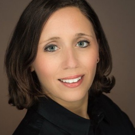 What is the Net Worth 2023 of Julie Pace? Bio, Age, Husband What is the Net Worth 2023 of Julie Pace? Bio, Age, Husband