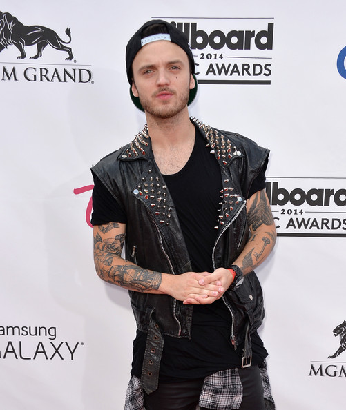 Alexander DeLeon Bio, Age, Net Worth 2022, Salary, Girlfriends, Height