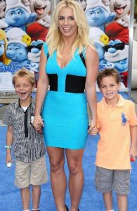 Sean Federline with his mother, Britney Spears and brother, Jyden