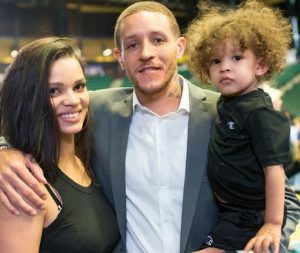 Delonte West with his wife, Caressa Suzzette Madden and son