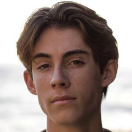 Kevin Perry Bio, Age, Net Worth 2022, Salary, Relationship, Height, Family Kevin Perry Bio, Age, Net Worth 2022, Salary, Relationship, Height, Family