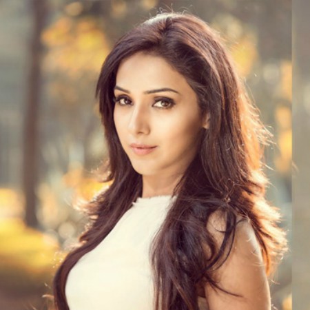 Neeti Mohah Wiki, Age, Net Worth 2022, Salary, Husband, Sisters, Height Neeti Mohah Wiki, Age, Net Worth 2022, Salary, Husband, Sisters, Height