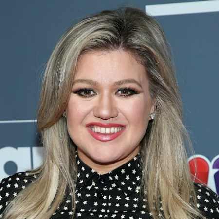 Married Life of Kelly Clarkson with Blackstock; Her net Worth 2022