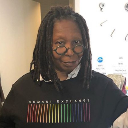 Is Whoopi Goldberg Still Alive Her Net Worth Daughter And Husband