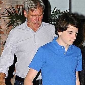  Liam Flockhart with his father, Harrison Ford