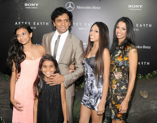 Bhavna Vaswani with her family
