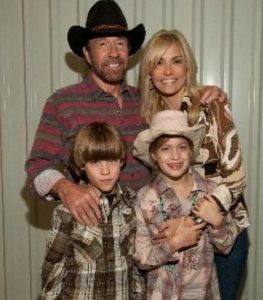Dakota Alan Norris with his family