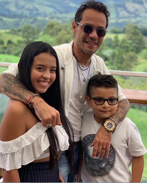 Marc ith his children