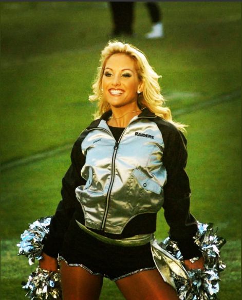 Emily Compagno former cheerleader
