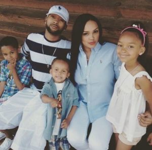 Jondelle Michelle Lee with her family