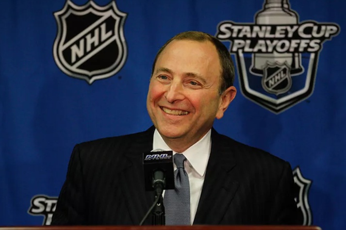 What is Commissioner of the NHL Gary Bettman Net Worth?