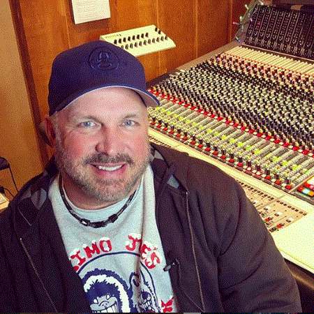What is Garth Brooks Net Worth 2022? Who is His Wife? What is Garth Brooks Net Worth 2022? Who is His Wife?