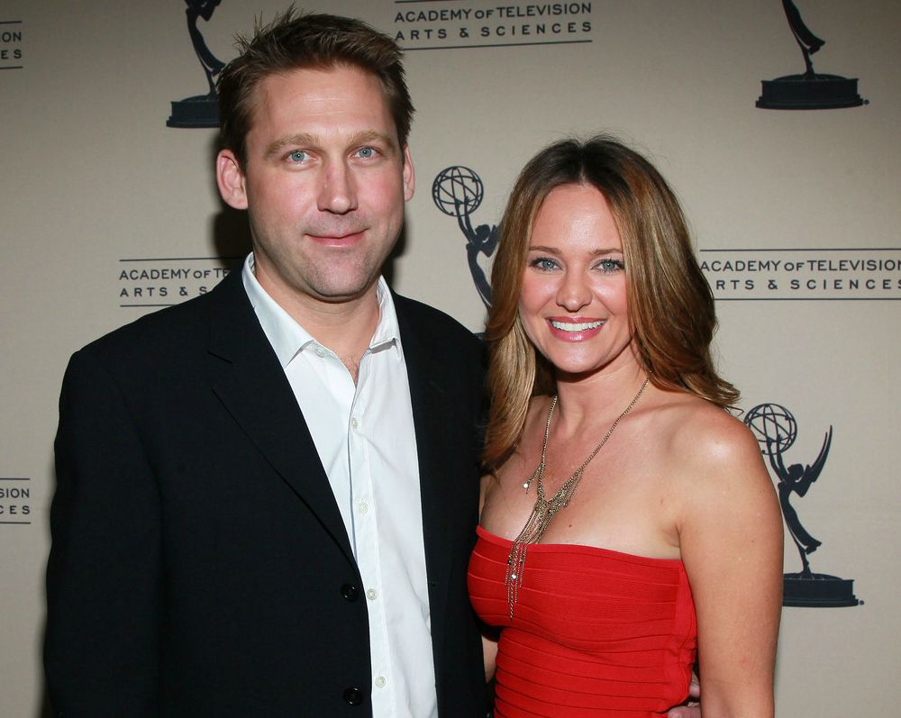 Sandy Corzine con su ex esposa Sharon Case