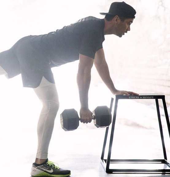 Jason Day doing exercise