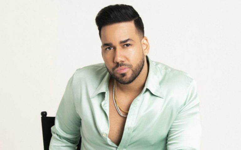 Romeo Santos Wife?( Gay Rumor); Girlfriend Dating | Father of Kids!