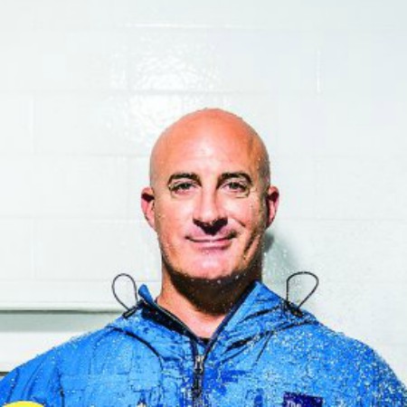 What is the Age and Net Worth 2023 of Jim Cantore? Bio | Wife and Height