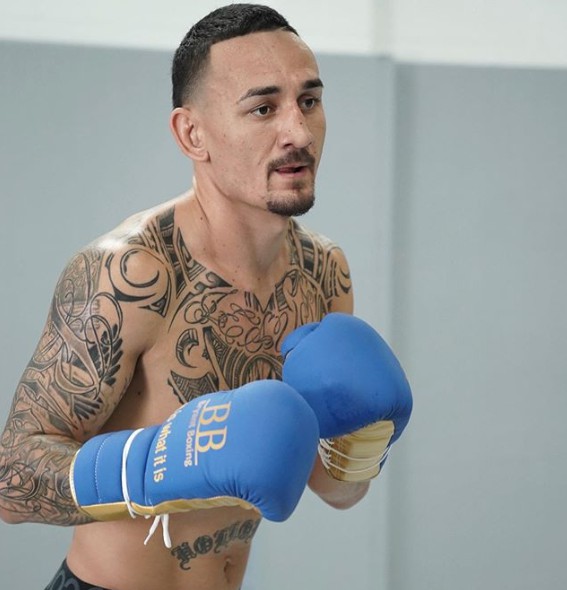 Kaimana Pa'aluhi ex-husband training