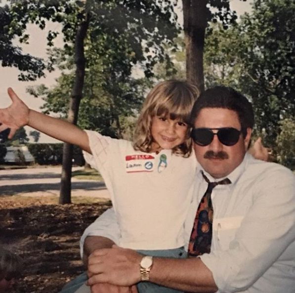 Lauren Pisciotta with her father in her childhood picture