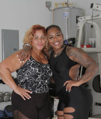 Rahki Giovanni with her mother