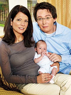 Jaymes Foster with her child & Clay Aiken