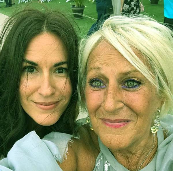 Brooke Daniells's mother Penny clicking selfie with her daughter