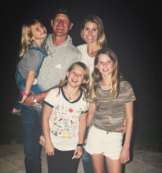 Danny Kanell with his wife Courtenay and their 3 daughters