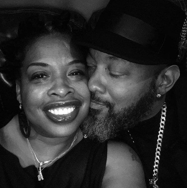 Adele Givens sharing picture with her husband Tony