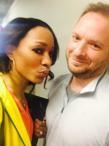 Cari Champion klickt auf Selfie mit Ryen Russillo