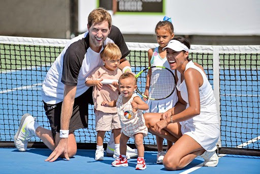 Malaika Nowitzki with her parents and siblings