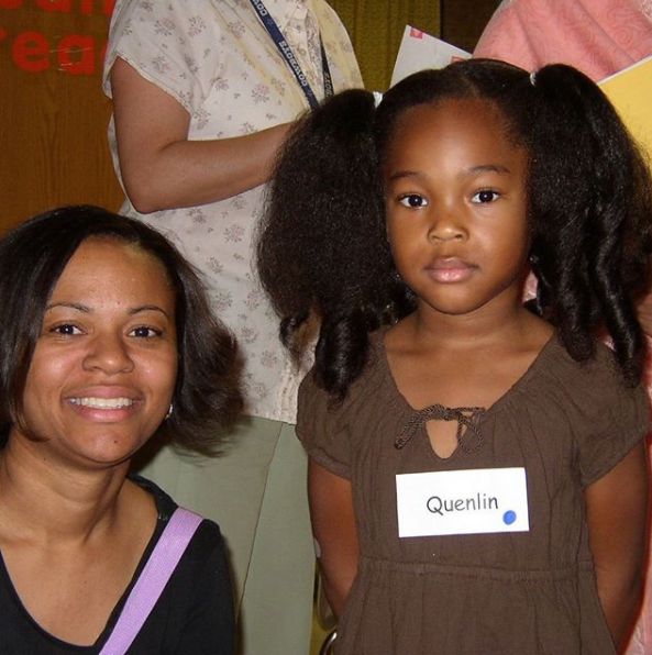 Quenlin Blackwell childhood picture with her mother
