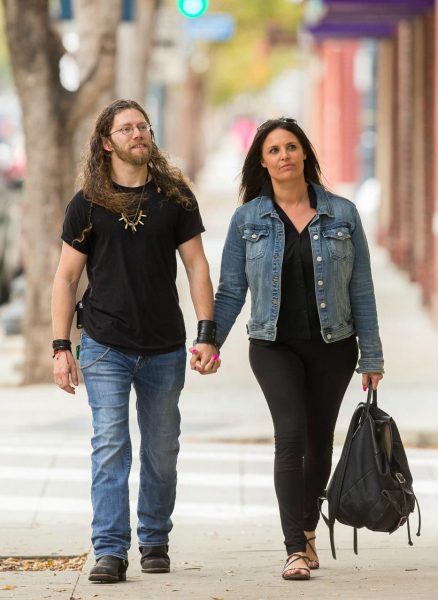 Allison Kagan walking holding hand with her boyfriend