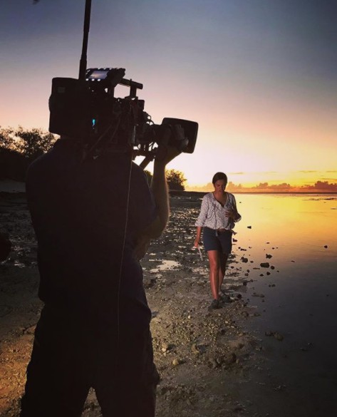 Liz Bonnin working