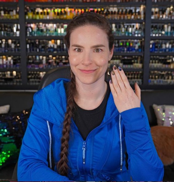 Simply Nailogical posing for a picture