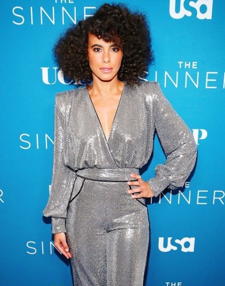 Araya Crosskill's wife Parisa Fitz-Henley posing for photo