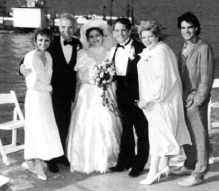Adelia Clooney's wedding picture with her husband and family
