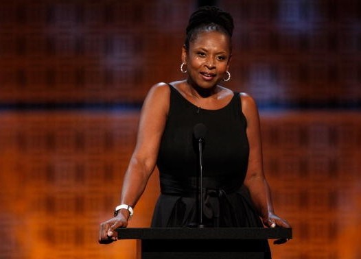 What is the Net Worth & Salary of Robin Quivers? Is She ...