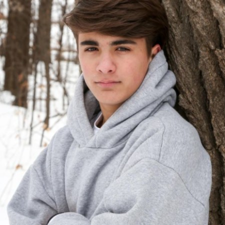 How Much Net Worth Jayden Haueter Have as of 2022? His Bio How Much Net Worth Jayden Haueter Have as of 2022? His Bio