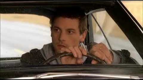 Caption :Skeet Ulrich driving a car