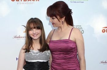Stella Ritter with her mother Amy Ritter