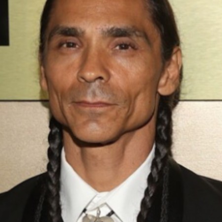 Zahn McClarnon height weight