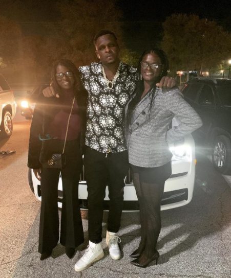 Zach Randolph with his friends