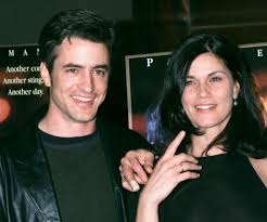 Linda Fiorentino posing for the photo with her lover