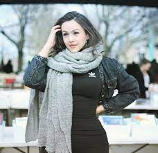 Eliza Butterworth posing for the photo